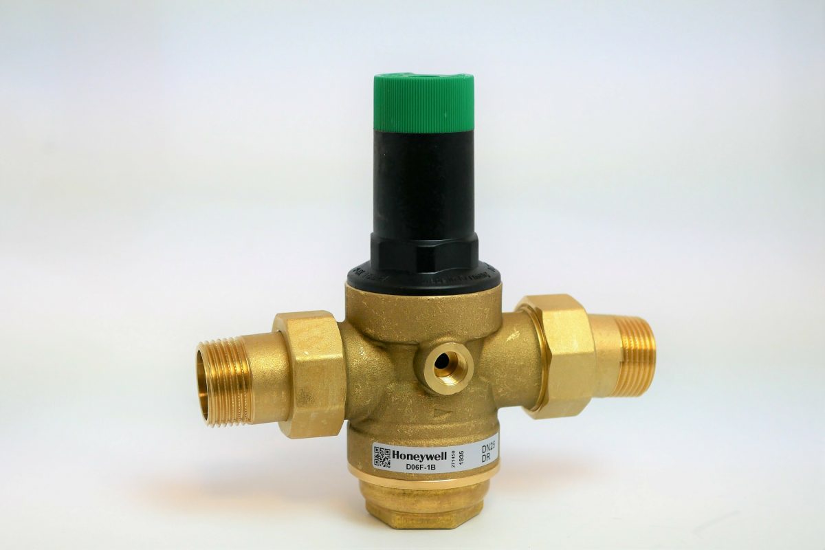 Keenso Druckminderventil Wassersteuerung 1 Zoll Druckminderventil-Messing-Wasserdruckregler mit Messgerät Druckregler 